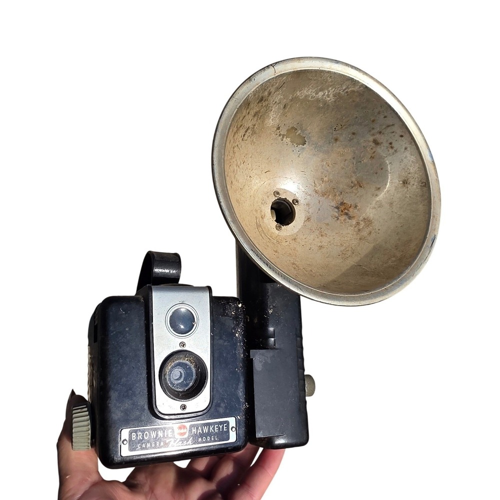 Vintage Kodak Brownie Hawkeye Flash Model Camera with Kodalite Flashholder‎
